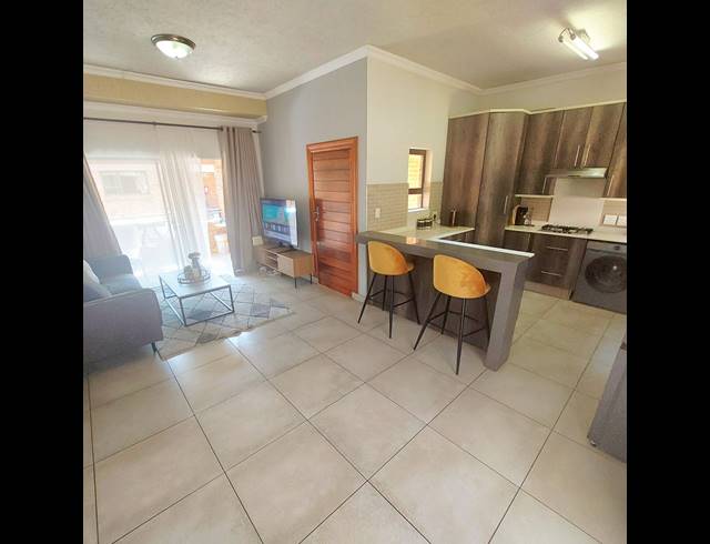 2 bed property to rent in RAVENSWOOD